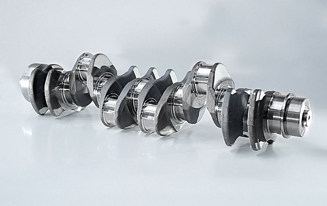 External milling of large crankshafts and eccentric shafts External milling of large crankshafts and eccentric shafts