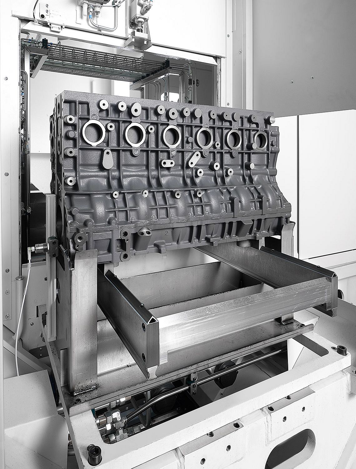 HELLER TRS: optimally tailored to the requirements of the workpiece type to be produced and to the machining operation Transfer line systems TRS
